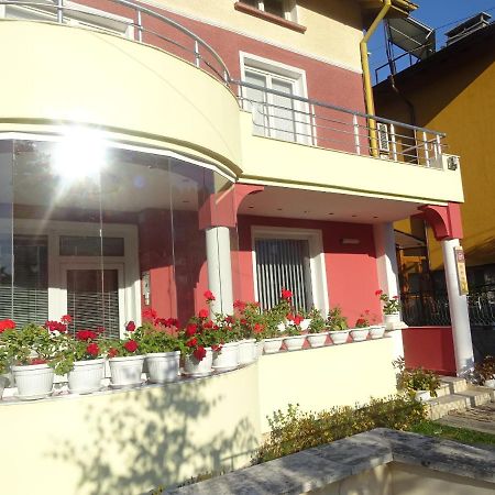 Стаи За Гости Ве-Бо-Ли** Bankya Exterior photo