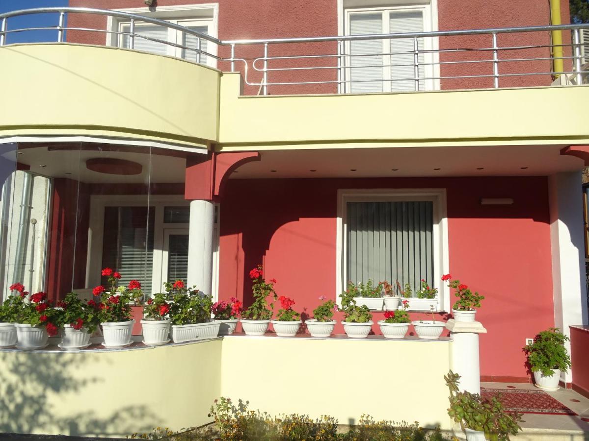 Стаи За Гости Ве-Бо-Ли** Bankya Exterior photo